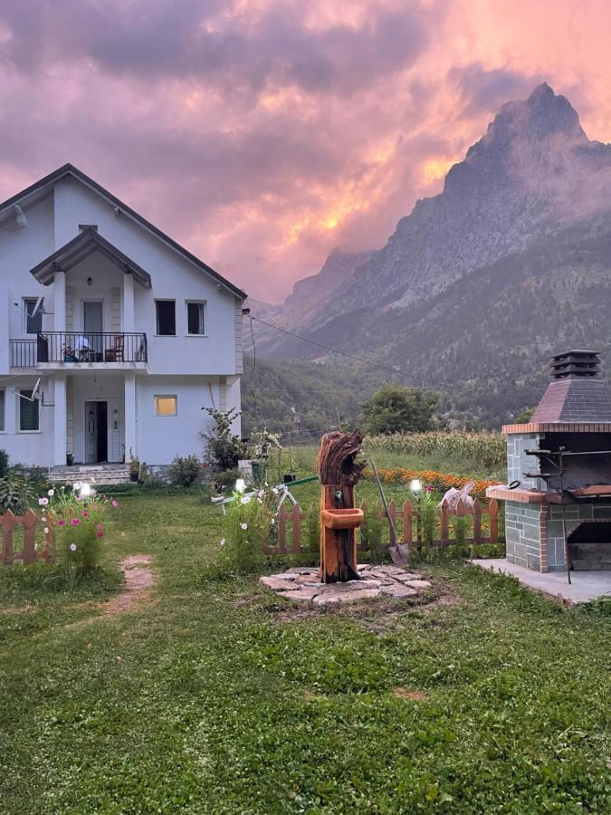 Bujtina Izet Selimaj Hotell Valbone Eksteriør bilde